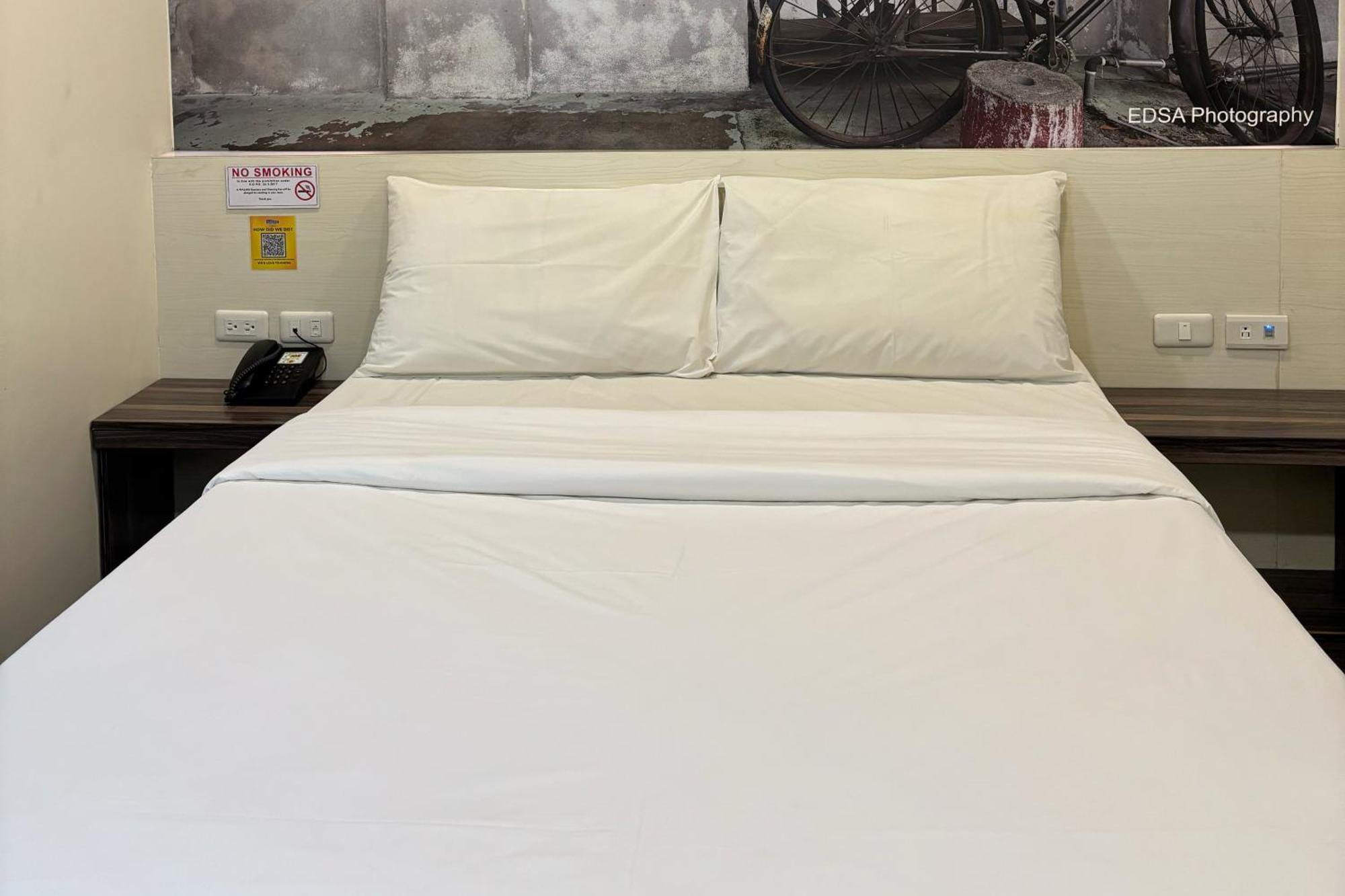 Sugbutel Family Hotel Себу Экстерьер фото