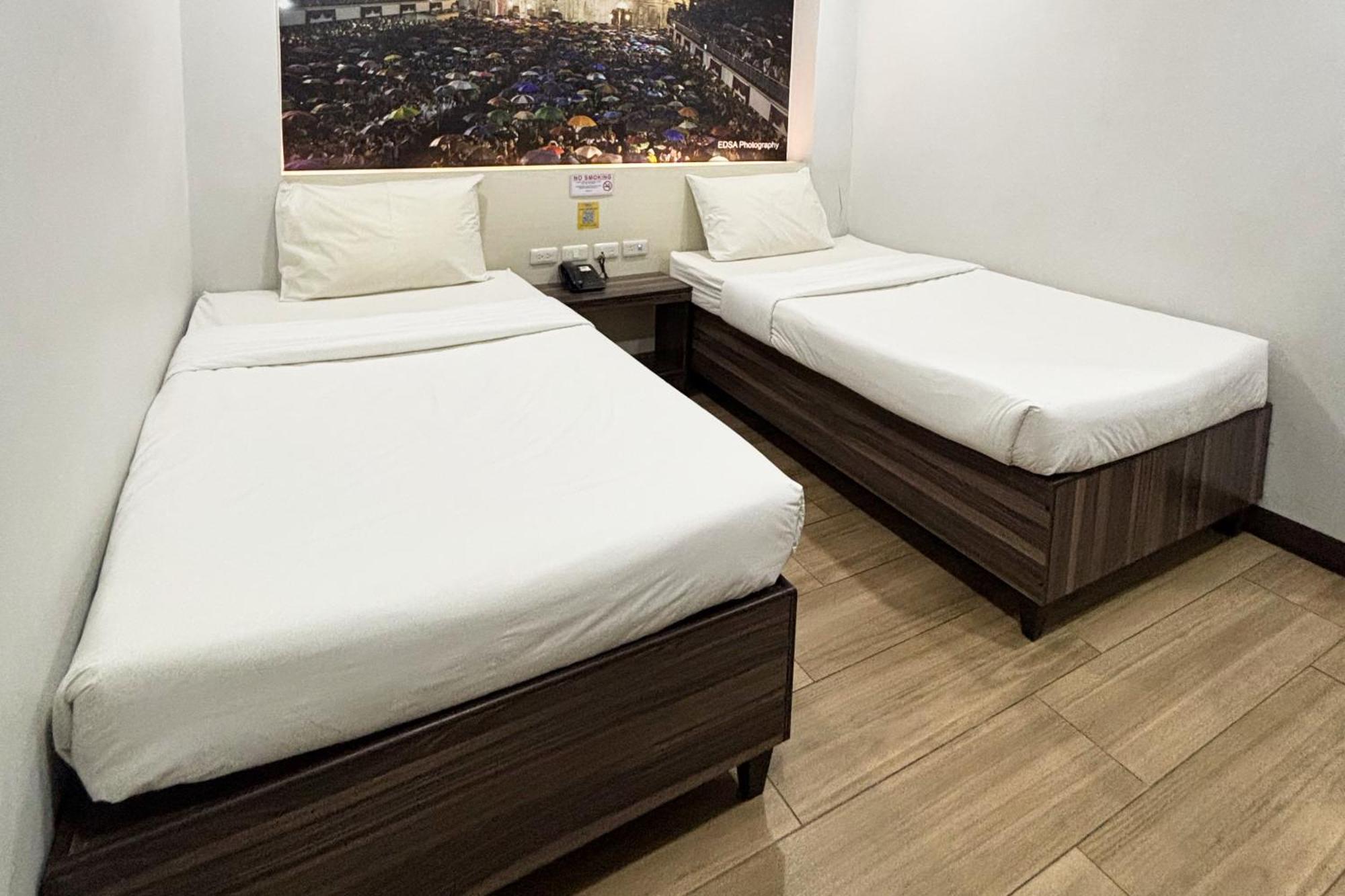 Sugbutel Family Hotel Себу Экстерьер фото